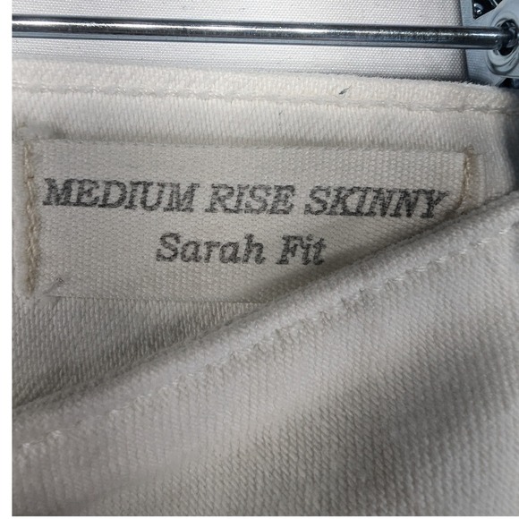 Guess Sarah Fit Medium Rise Skinny Jeans White Denim Size 28 - Picture 4 of 11